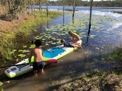 C01_2020-06-19_canoeing fun